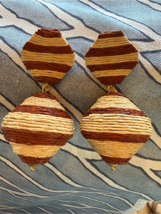 Tuckernuck Jewelry - Tuckernuck Cocoa Stripe Raffia Geo Lantern Earrings NEW